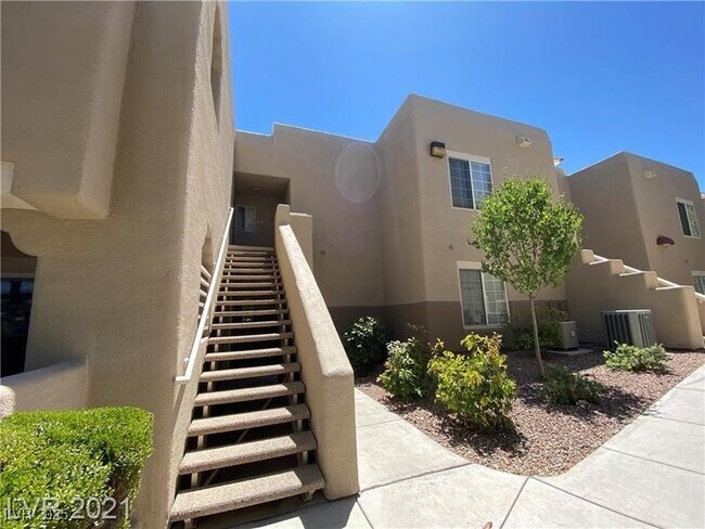 Foto del edificio - 1901 Desert Falls Ct