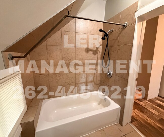 Foto del edificio - 1623 Maple St