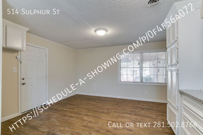Building Photo - 514 Sulphur St