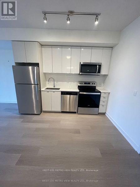 Photo du bâtiment - 859 The Queensway