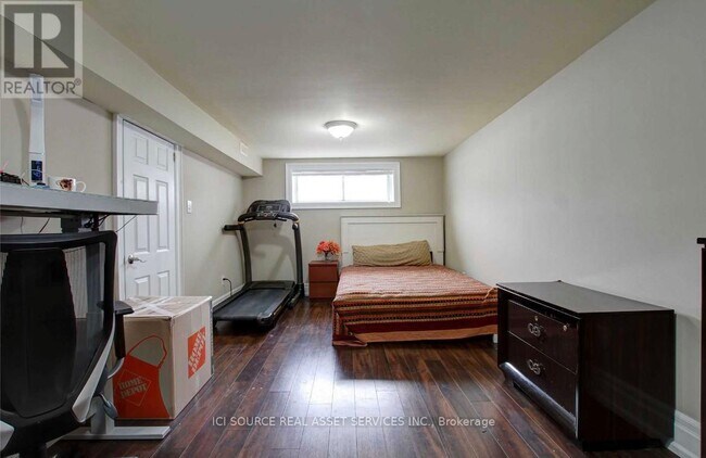 Building Photo - 627 Trudale Ct