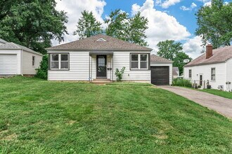 Building Photo - 7715 Horatio Dr