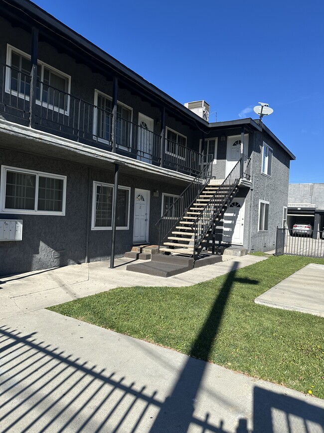 Building Photo - 11801 Hart St