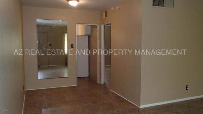 Building Photo - 1505 N 15th Ave