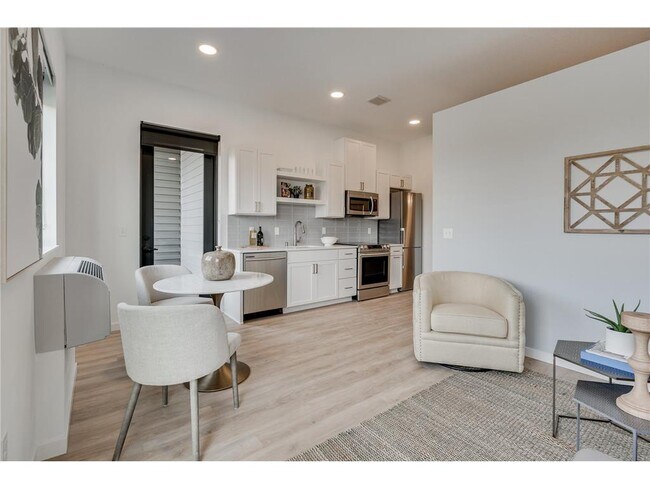 Foto del edificio - 4418 Beard Ave S