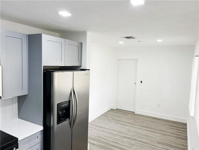 Foto del edificio - 1135 NW 127th St