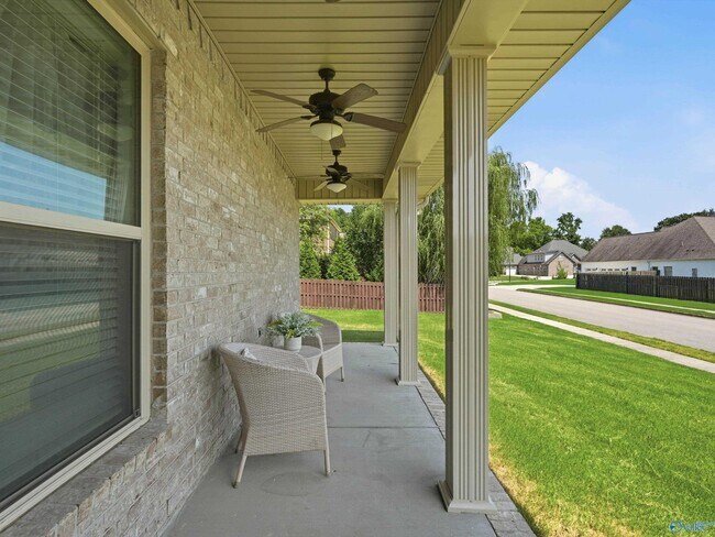 Foto del edificio - 3029 Peevey Creek Ln