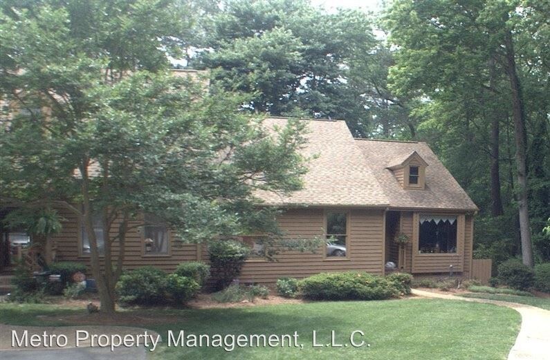 Foto principal - 7655 Trowbridge Ct