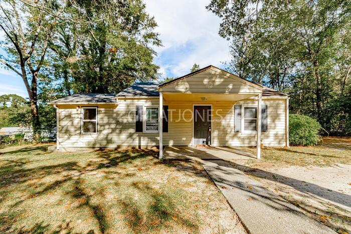 Primary Photo - 3512 Baxter Dr