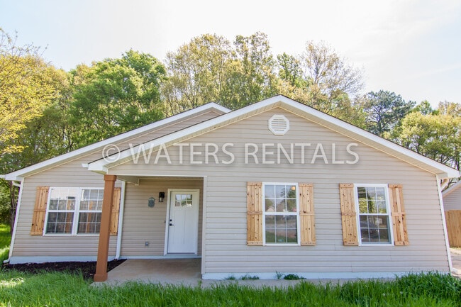 Front - 156 Soren Ln