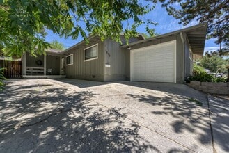 Building Photo - 1630 Plumas St