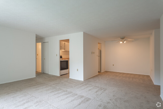 2BD 1BA 910 sq. ft. - Tower In The Park