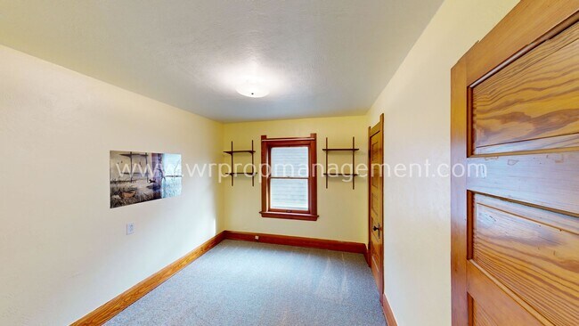 Foto del edificio - 3 Bedroom 1 Bathroom Home for Rent Near Gl...