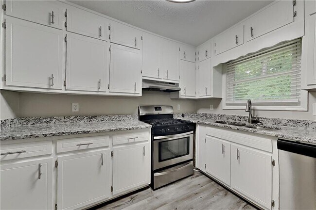 Foto del edificio - 2493 Seneca Trail NW