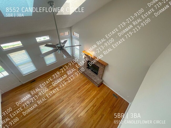 Foto del edificio - 8552 Candleflower Cir