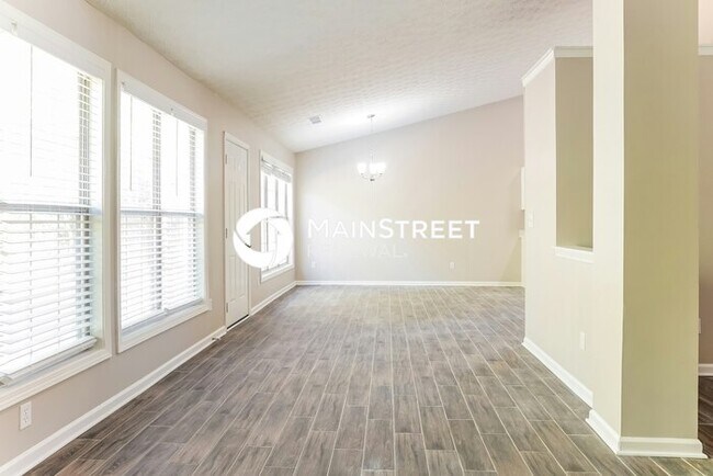 Foto del edificio - 5 Bedroom Pet-Friendly Home in Conley, GA with Main Street Renewal