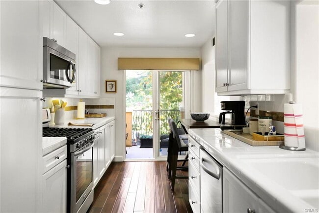 Building Photo - 4 Firenze Ct