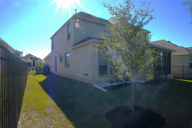 Foto del edificio - 284 Kimble Creek Lp