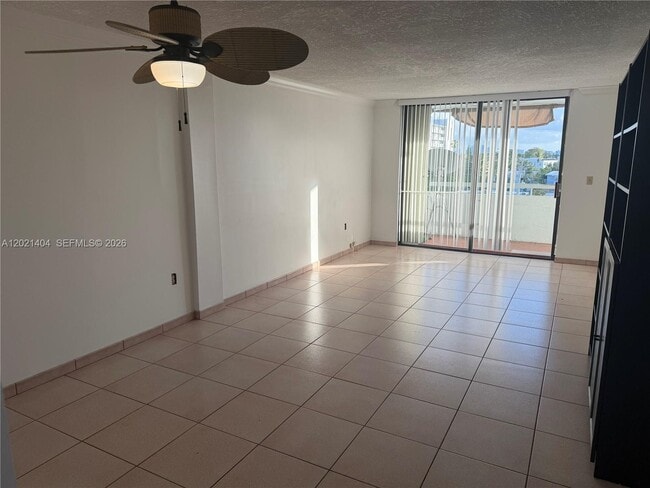 Foto del edificio - 7300 Wayne Ave