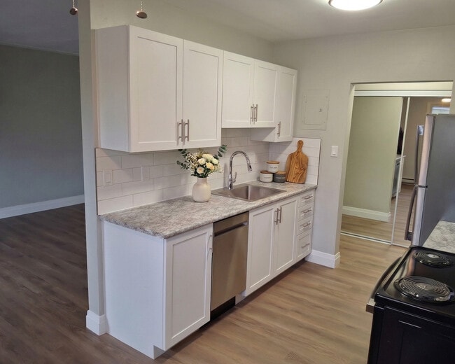 Building Photo - Guelph Place Apartments