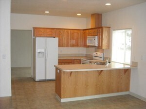 Building Photo - Corner Lot Spacious 4 Bedroom, 2.5 Bath Ho...