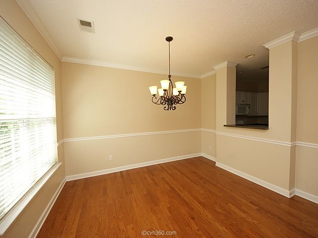 Building Photo - Beautiful Townhome in Whitney Lakes