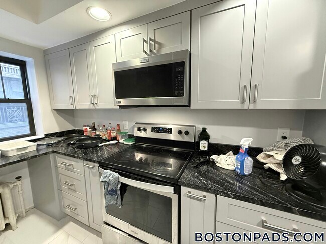 Foto del edificio - 452 Park Dr