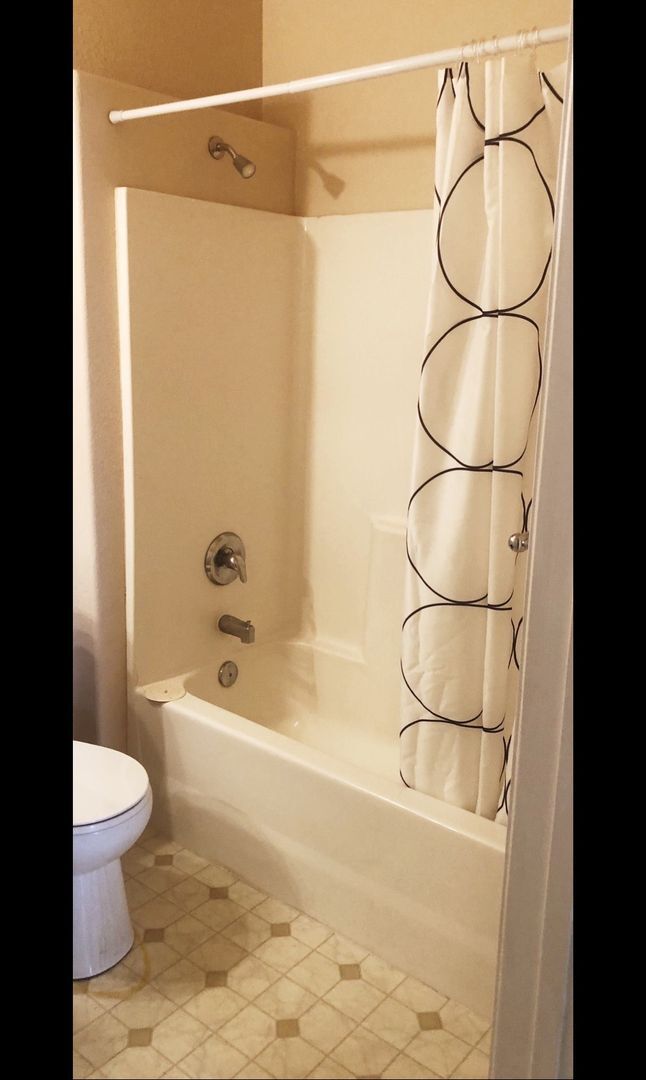 Foto del edificio - 2 Bedroom In Gated Community