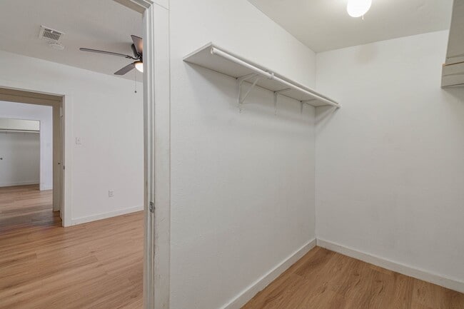 Building Photo - 5880 Beech Dr