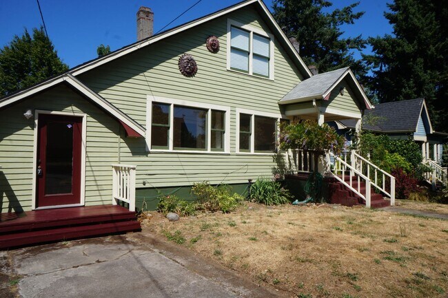 Foto del edificio - NE Portland 3 bedroom Rose City Park
