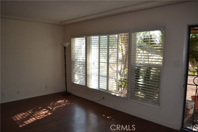 Foto del edificio - 5848 Robinson Ave