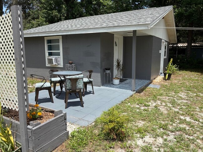 Building Photo - 10511 E Joy Ln