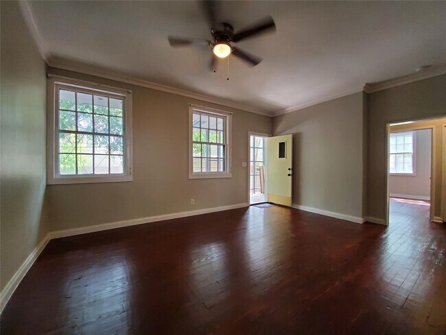 Foto del edificio - 925 E 41st St