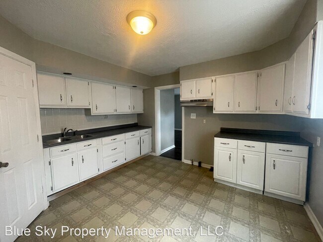 Building Photo - 3 br, 1 bath House - 2409 South Grant Street