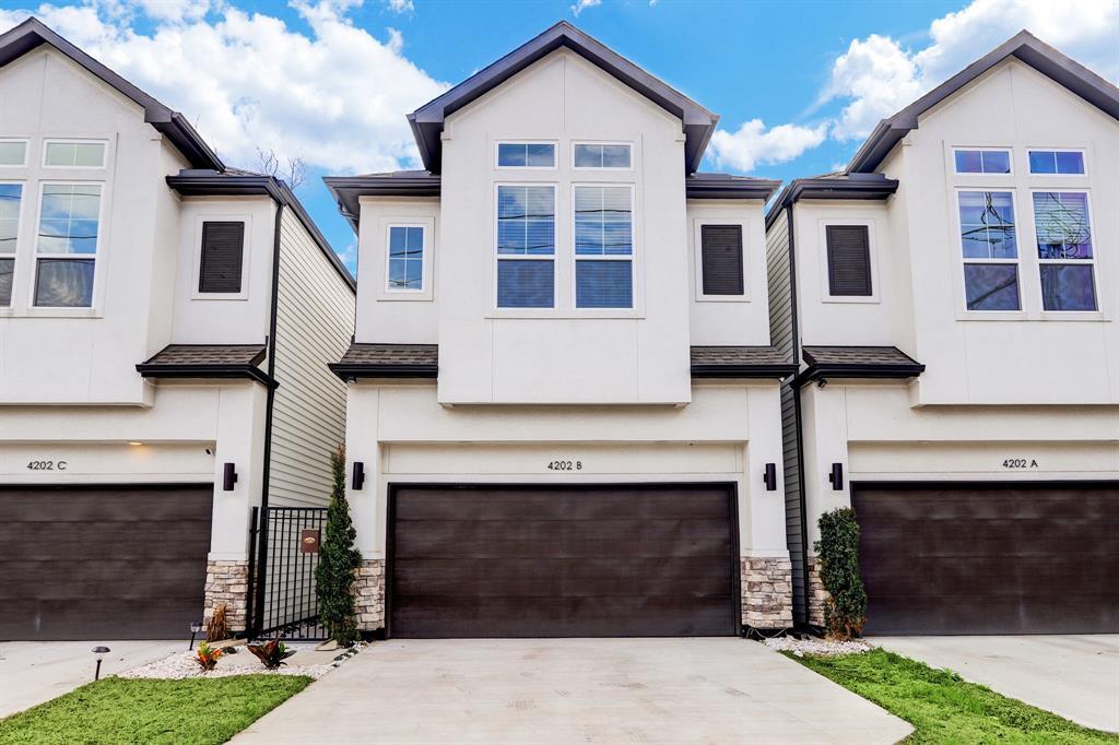 Foto principal - 4202 Gillespie St