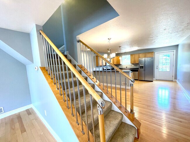 Foto del edificio - Modern 3-Bedroom 3-Bath  Home for Rent in Mt Washington, Pittsburgh, PA