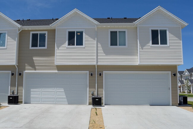 Building Photo - 952 N 920 W