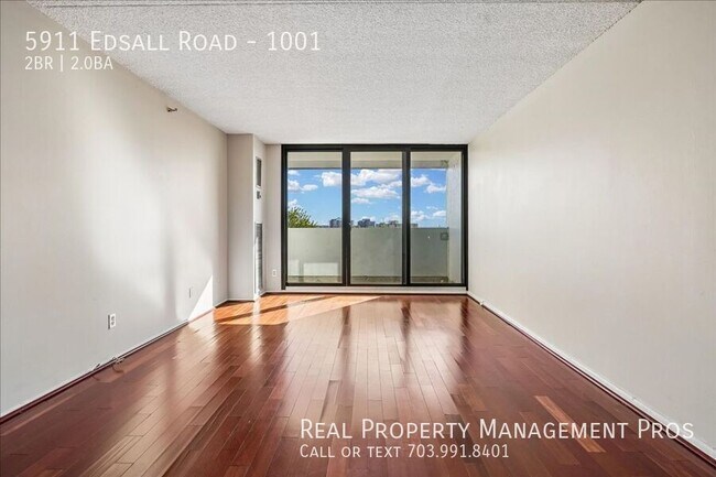Foto del edificio - 5911 Edsall Rd