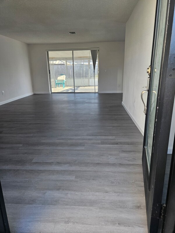 Foto del edificio - 6241 Westport Dr