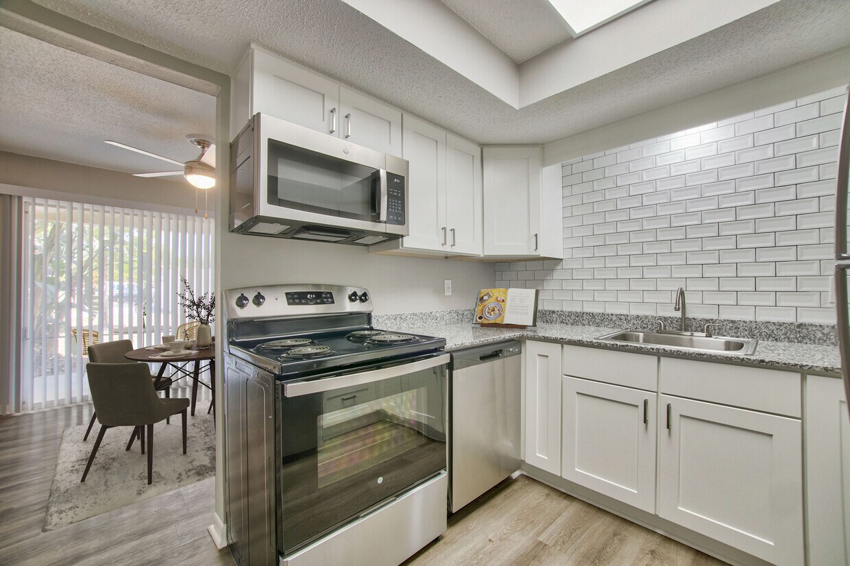 Buena Vista Apartments in Seminole, FL