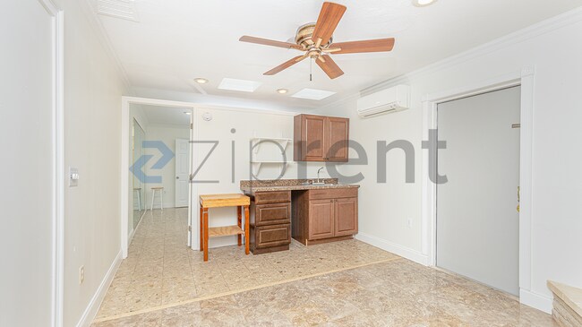 Foto del edificio - 6534 Precourt Dr