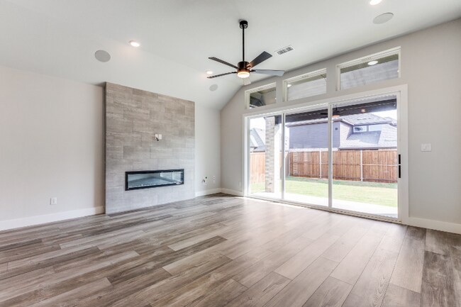 Foto del edificio - 6113 White Creek Drive