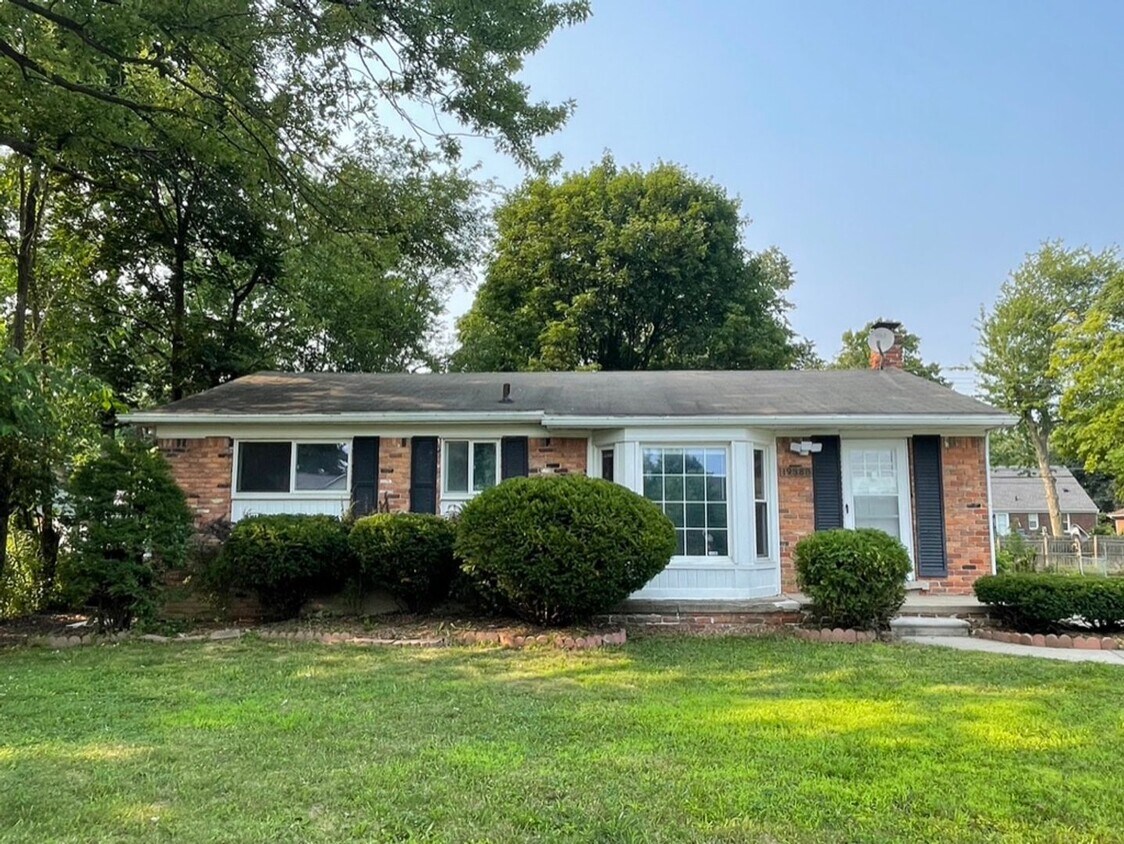 Foto principal - Nice 3bdr/2ba Ranch