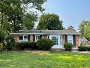 Building Photo - 19380 Hilton Dr