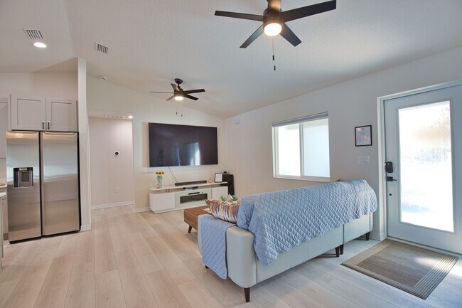 Foto del edificio - 3887 Hawkeye Cir