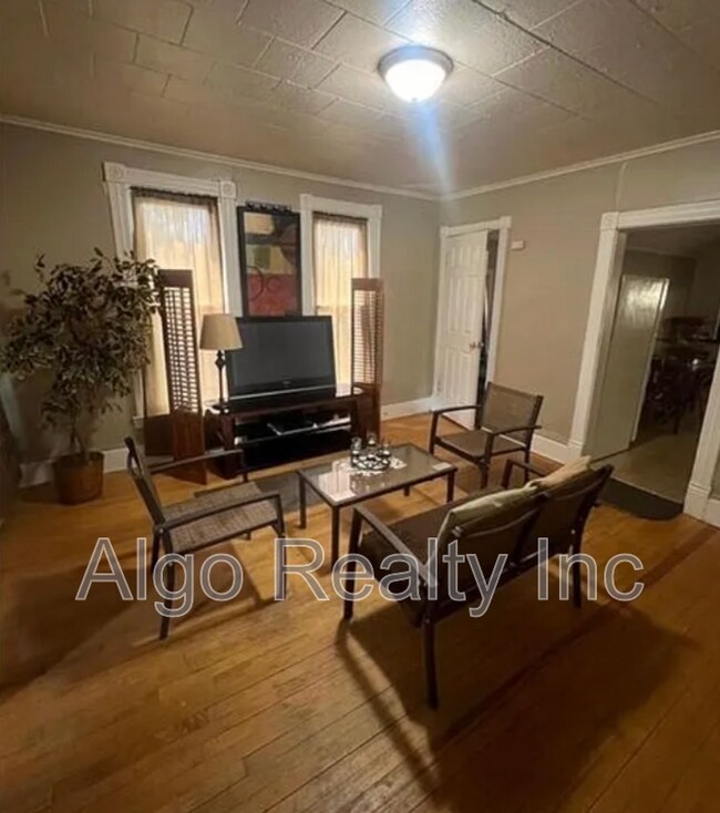 Foto del edificio - 825 Sylvan St