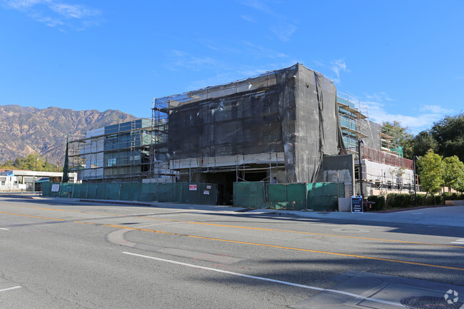 Edificio - Millard Creek