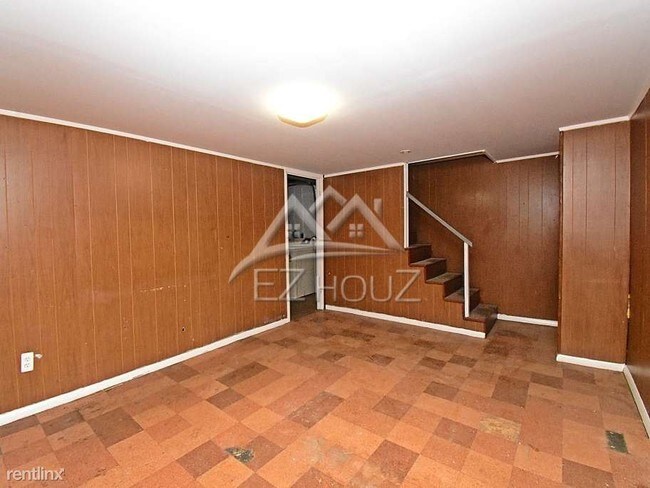 Foto del edificio - 3 br, 1 bath Apartment - 2505 Keyworth Ave