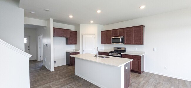 Foto del edificio - 10438 Morse Pl