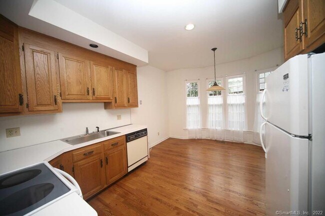 Foto del edificio - 37 Maple St